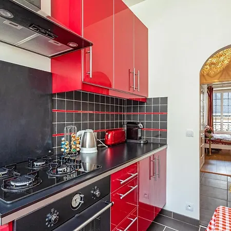 Stunning 1bdr Flat In 11th Paris