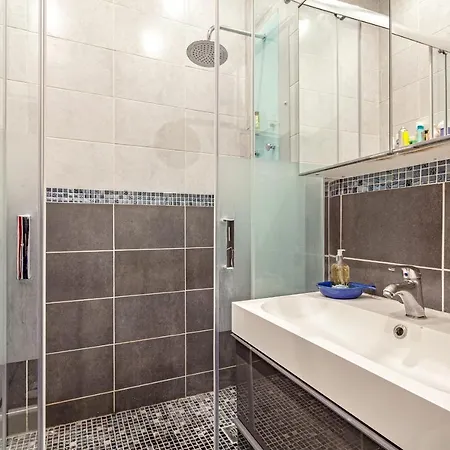 Stunning 1bdr Flat In 11th Apartment Paris